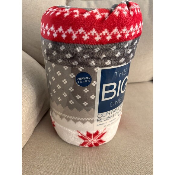 NEW Christmas Red Gray Fairisle Oversize Throw Blanket ~ 5' X 6'  The Big One - Picture 4 of 4